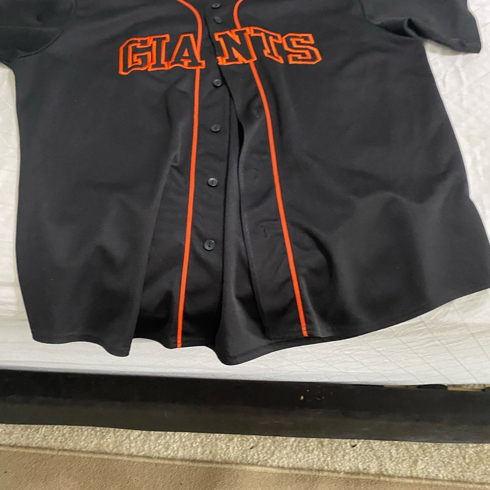Men’s giants jersey